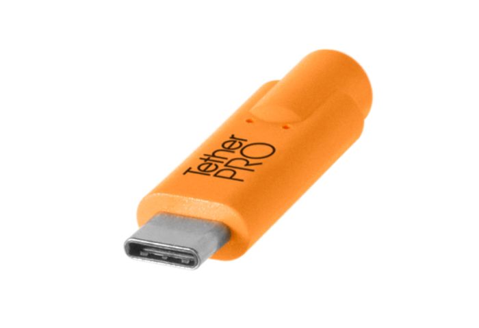 CUC3315 ORG TetherPro USB C to 3.0 Micro B 15 ORG tip angle 1