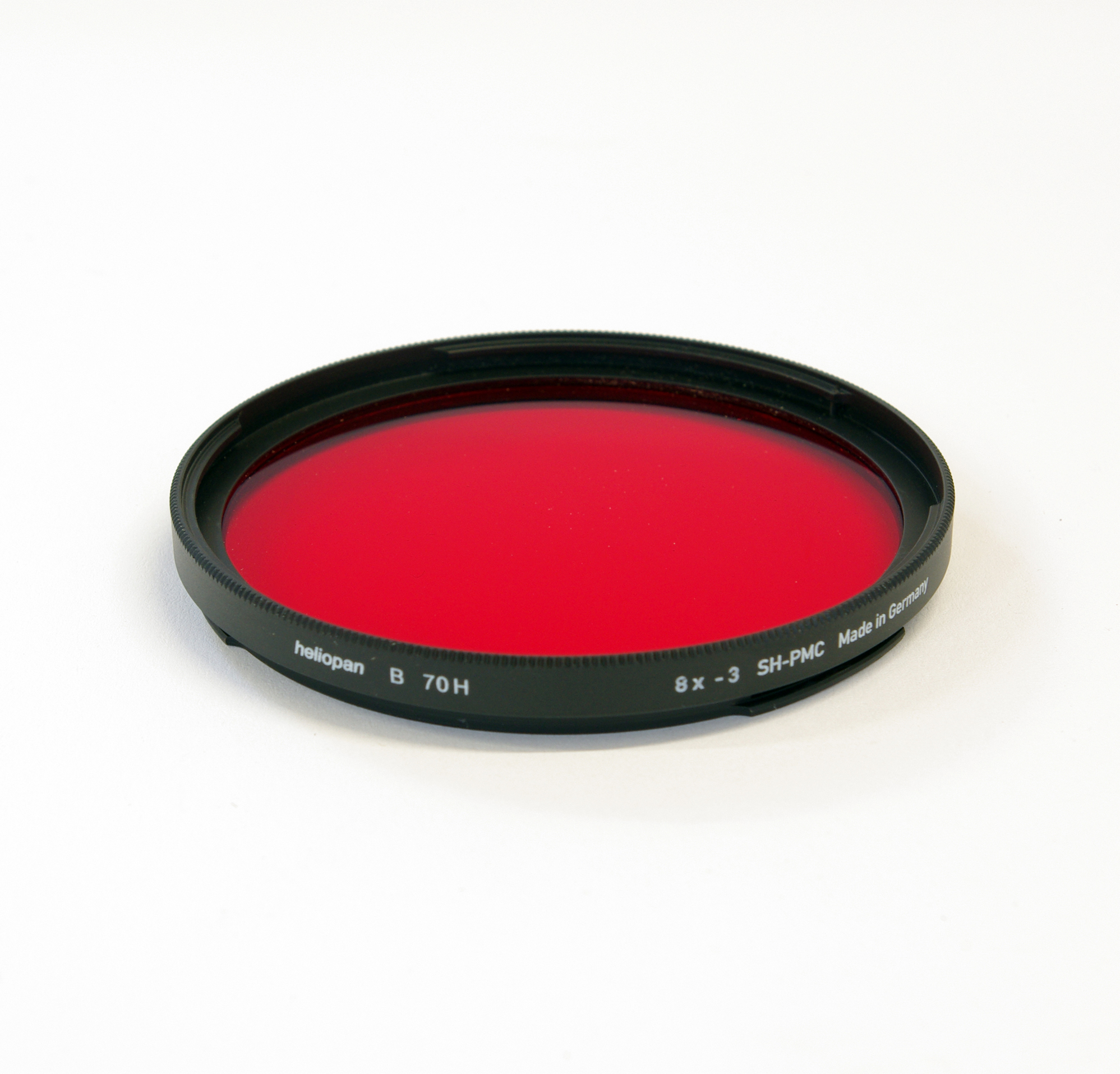 Heliopan sh-pmc multi coated red 25 filter. hasselblad bay60/bay70